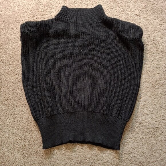 Black Solid High Neck Knit Vest - Picture 3 of 5